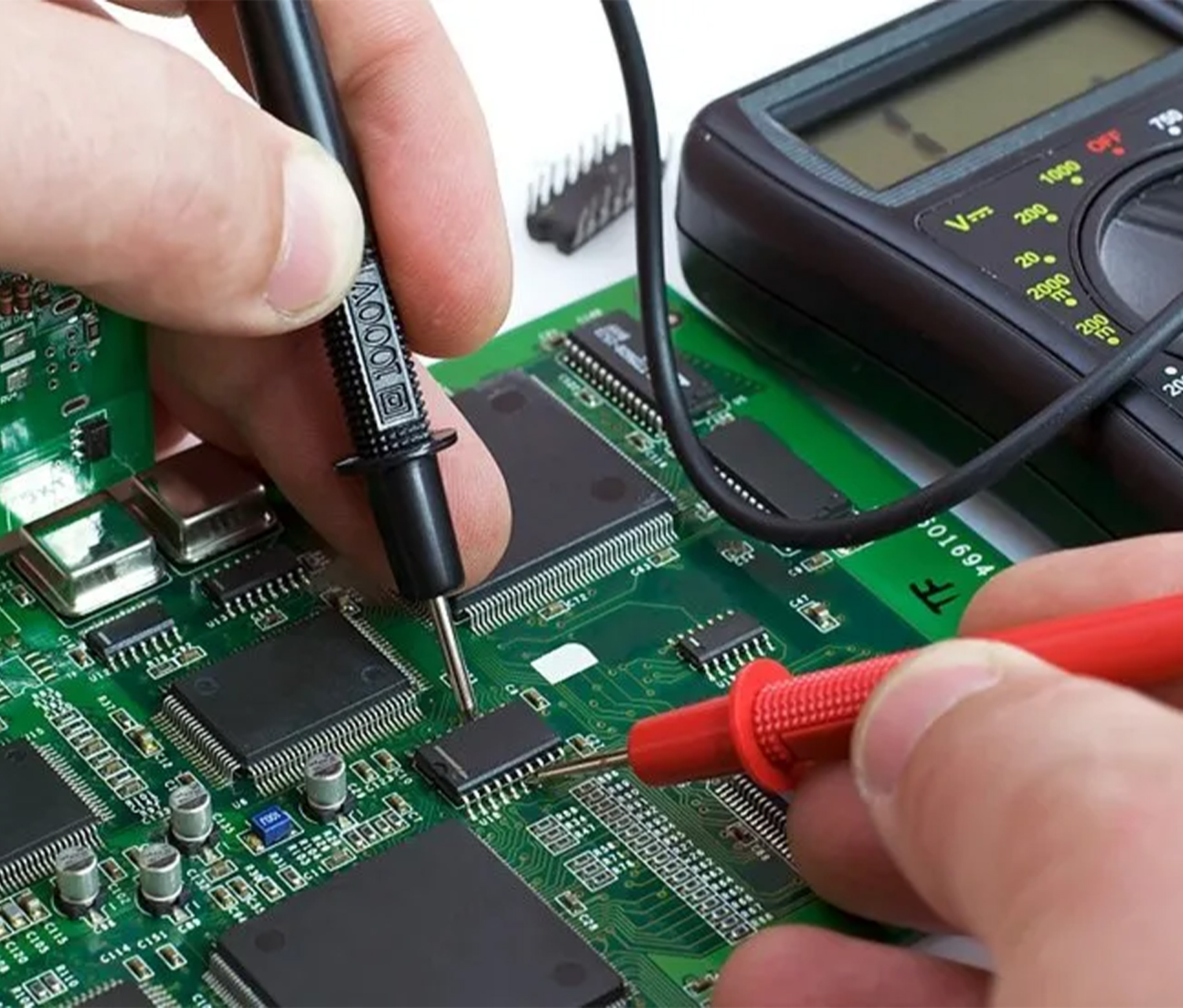 leunit_ac_pcb_repairing_service_ (2).jpg